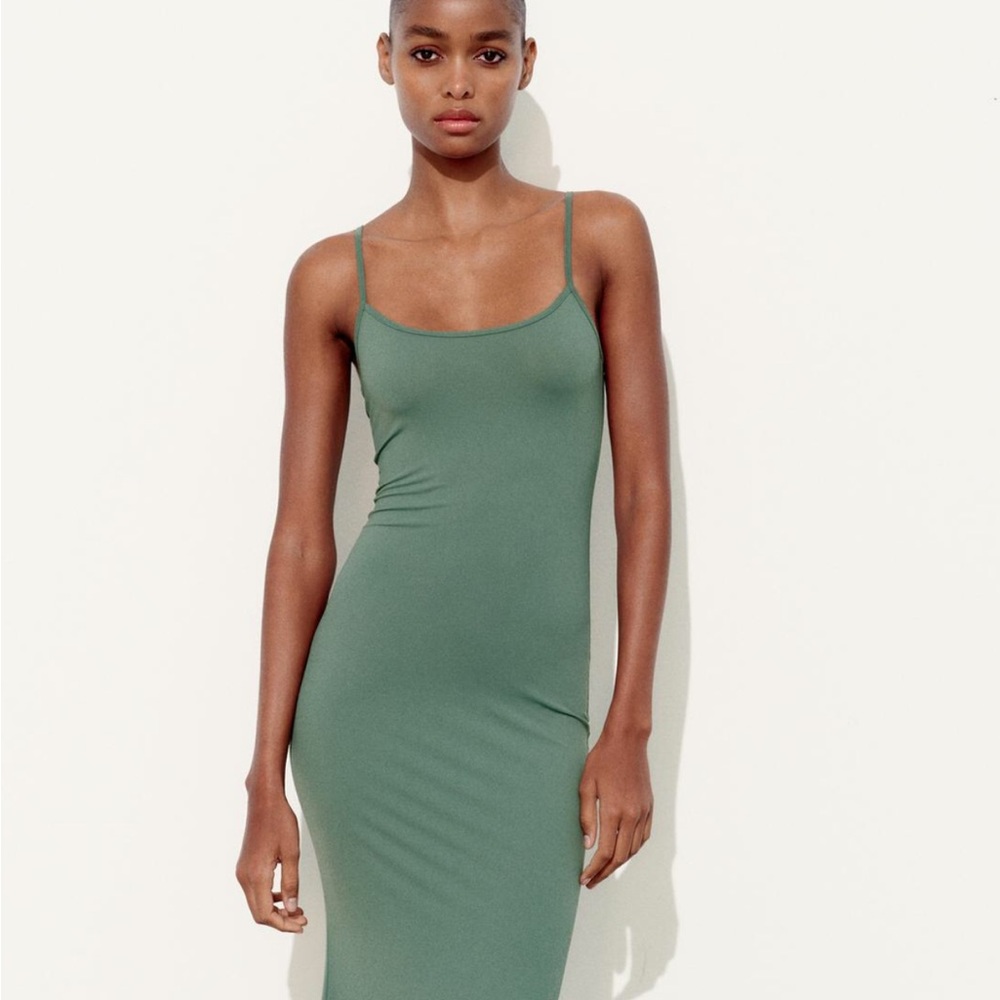NWT ZARA GREEN LONG DRESS